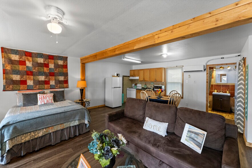 More Photos Of 1911 State Hwy 132, Natalia Multifamily For Sale