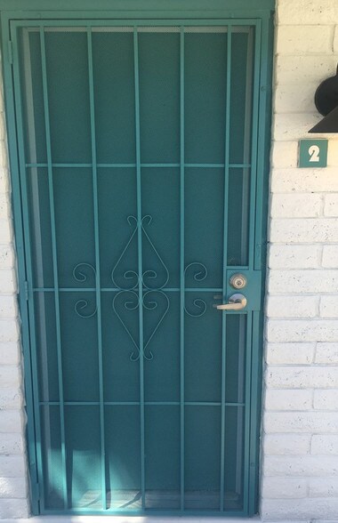 More Photos Of 718 W Hazelwood St, Phoenix Apartments For Sale