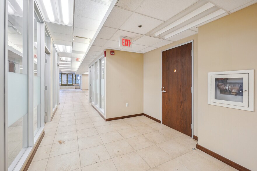 More Photos Of 1150 K St NW, Washington Apartments For Lease