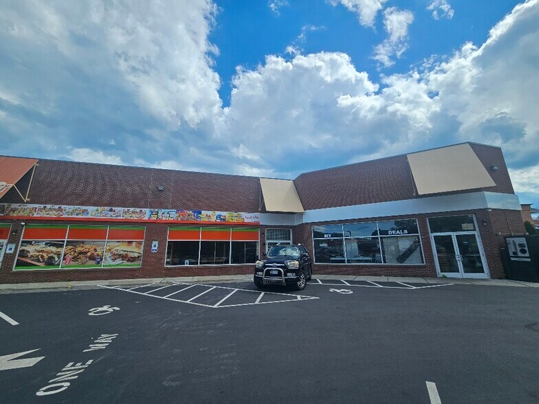 More Photos Of 937 State St, Bridgeport Storefront For Sale