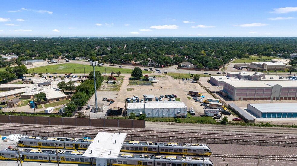 More Photos Of 3104 S Rigsbee Dr, Plano Industrial For Sale