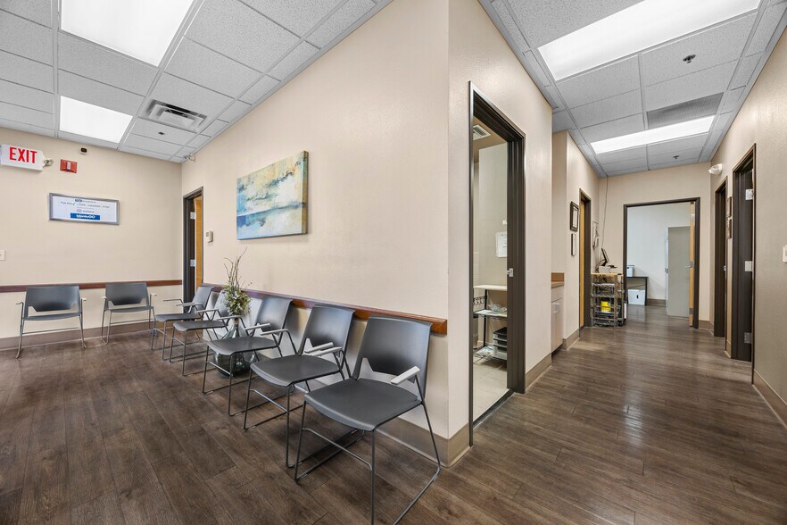 More Photos Of 9187 W Flamingo Rd, Las Vegas Medical For Sale