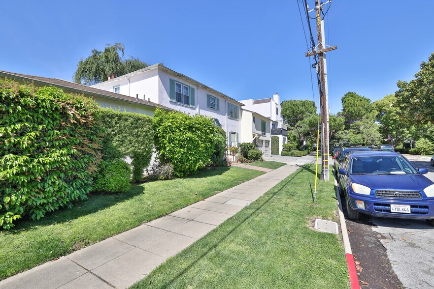 More Photos Of 580 Chestnut St, San Carlos Apartments For Sale