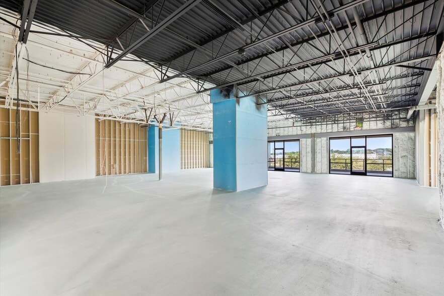 More Photos Of 2660 Old Denton Rd, Carrollton Unknown For Lease