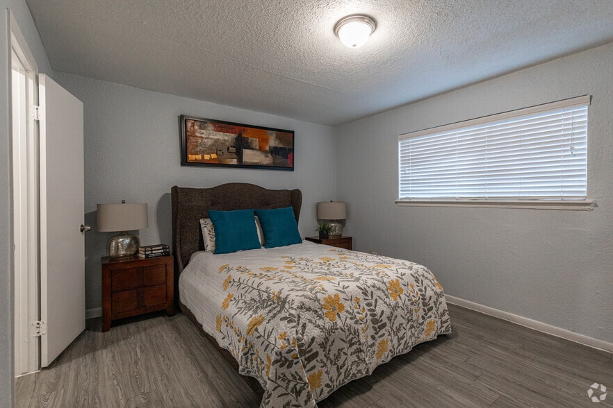 More Photos Of , Houston Multifamily For Sale