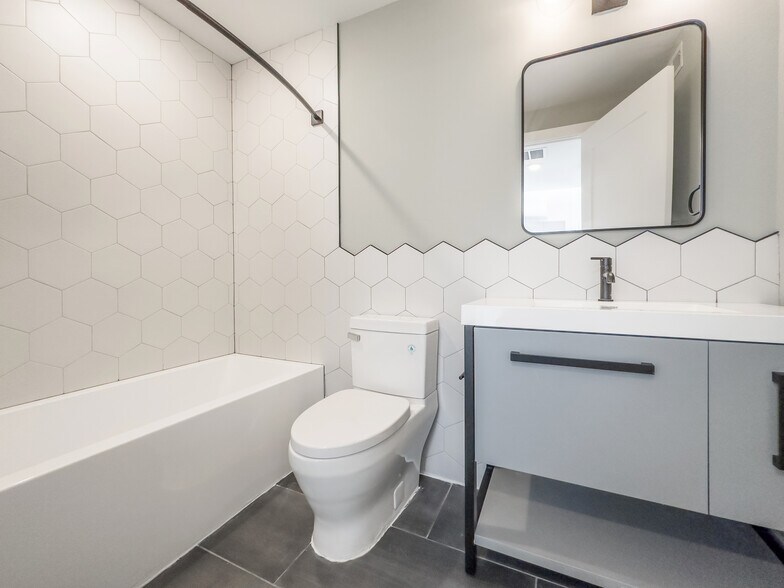 More Photos Of 1723 Ridge Ave, Philadelphia Apartments For Sale