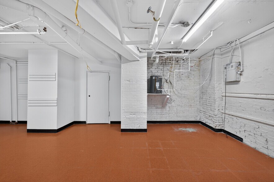 More Photos Of 356 Broadway, New York Apartments For Lease