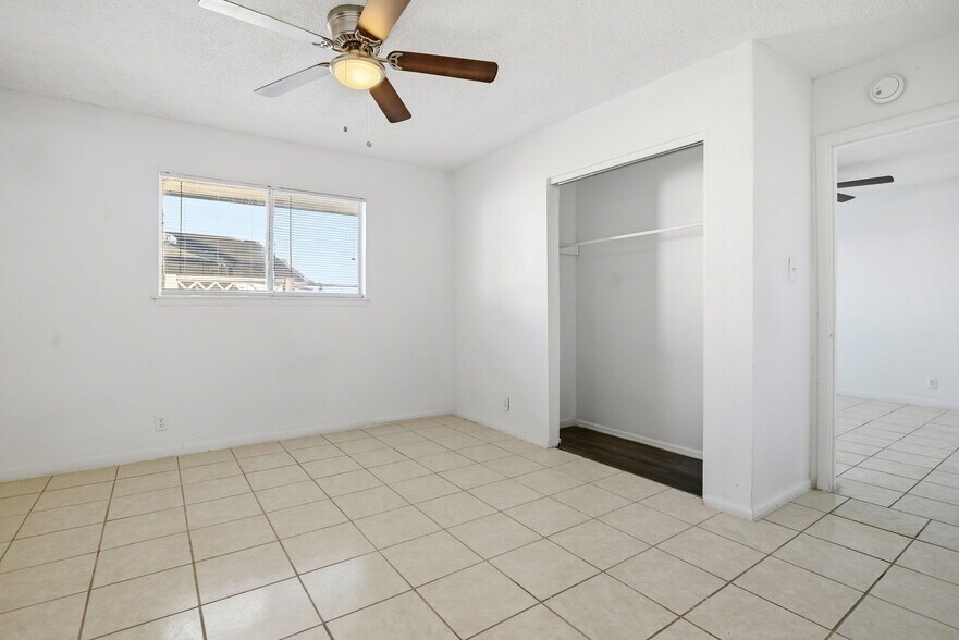More Photos Of 7774 Skolout St, San Antonio Apartments For Sale