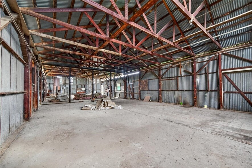 More Photos Of 749 N Plano St, Porterville Warehouse For Sale