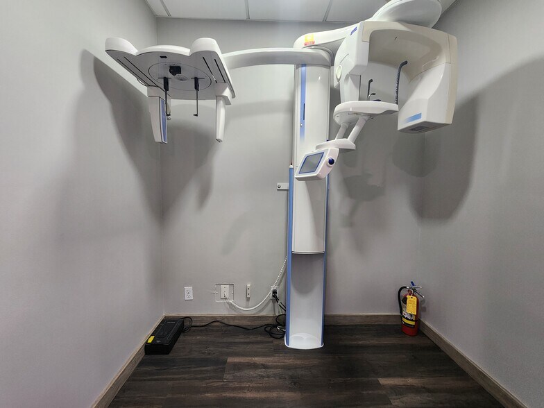 More Photos Of 3 School St, Glen Cove Medical For Sale