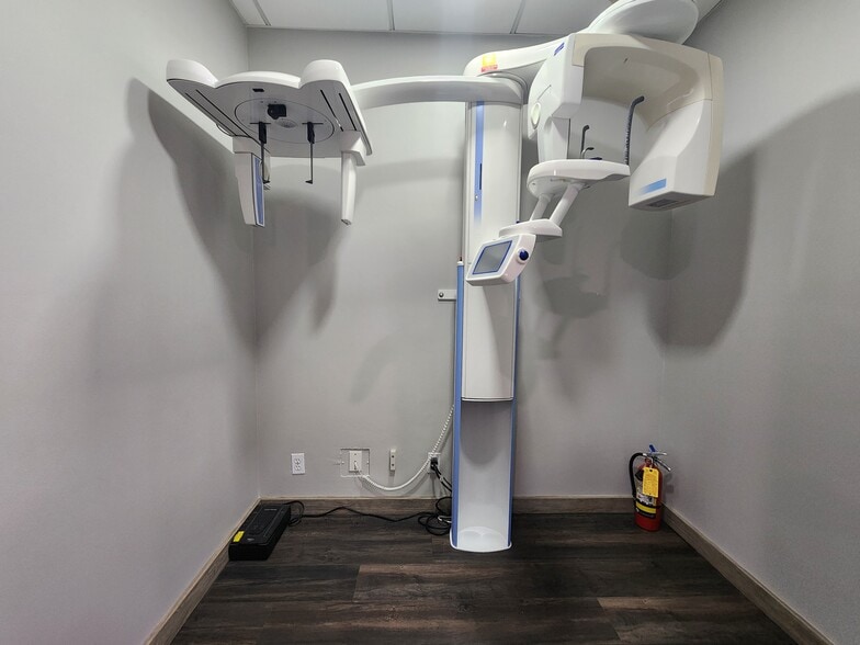 More Photos Of 3 School St, Glen Cove Medical For Sale