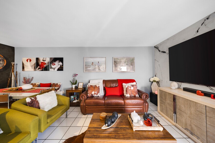 More Photos Of 569 SW 4th St, Miami Apartments For Sale