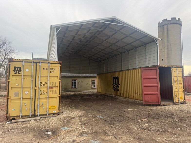 More Photos Of 1103 Fabyan Pkwy, Geneva Manufacturing For Lease