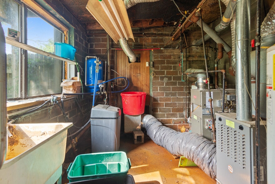 More Photos Of 3279 Emmett Rd, Emmett Multifamily For Sale