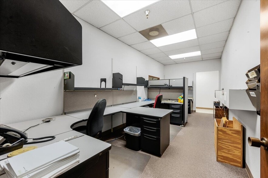 More Photos Of 1257 G St, Fresno Light Distribution For Sale