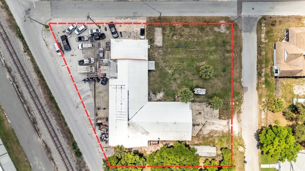 More Photos Of 400 NW Phosphate Blvd, Mulberry Industrial For Sale