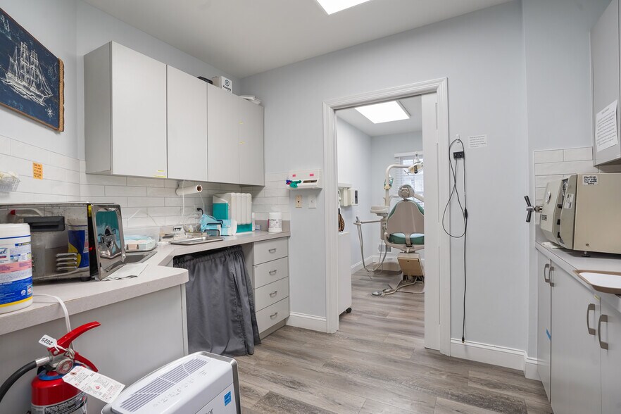 More Photos Of 228 Saint Paul St, Westfield Office For Sale