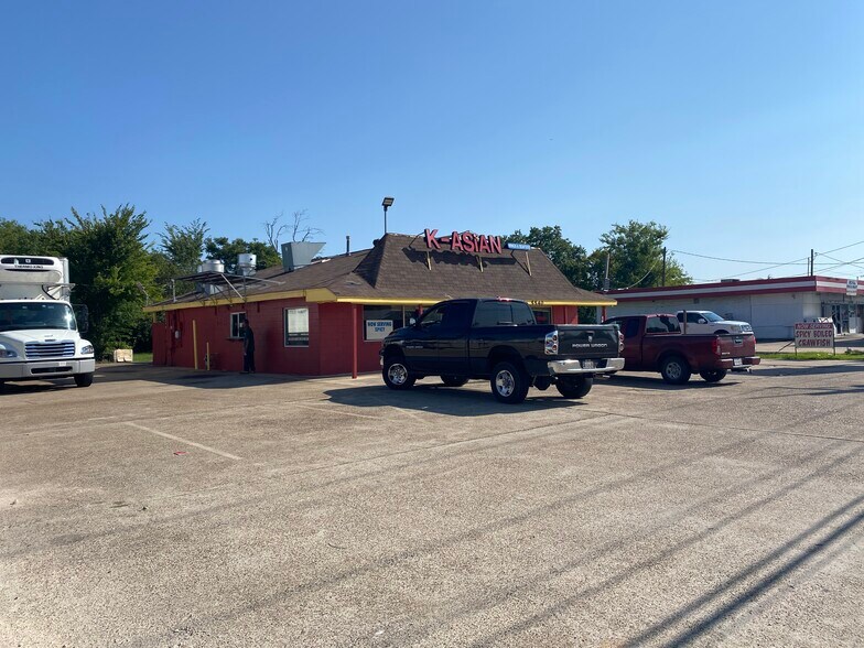 More Photos Of 5540 College St, Beaumont Fast Food For Sale