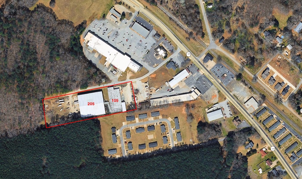 More Photos Of 105-205 Silo Ln, Lavonia Manufacturing For Lease