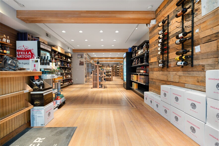 More Photos Of 27 Harvard St, Brookline Office For Lease