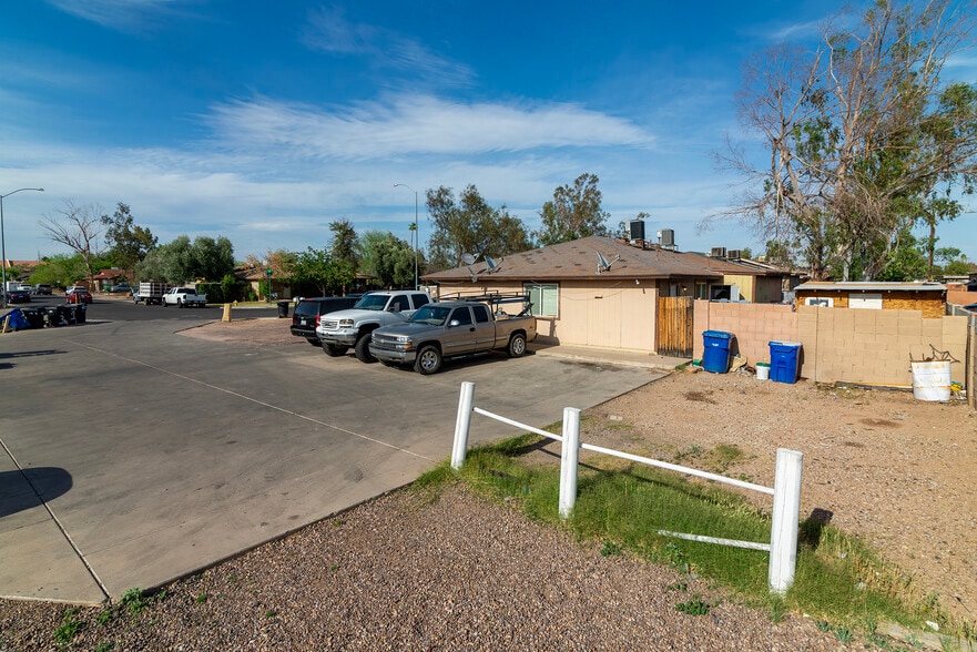 More Photos Of 421 E 6th Dr, Mesa Apartments For Sale