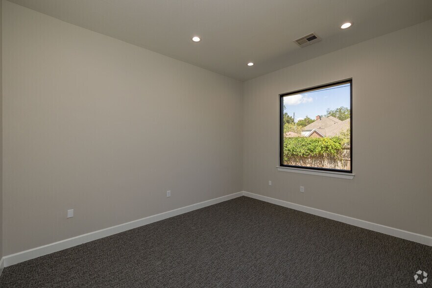 More Photos Of 4220 Cartwright Rd, Missouri City Medical For Lease