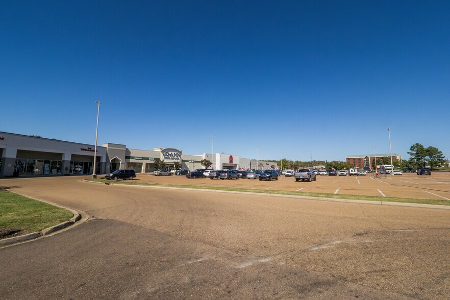 More Photos Of 6357 I 55 N, Jackson Restaurant For Lease