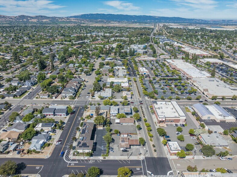 More Photos Of 1593 1st St, Livermore Fast Food For Lease