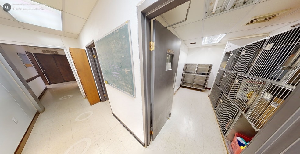 More Photos Of 7426 Maynardville Hwy, Knoxville Veterinarian Kennel For Sale