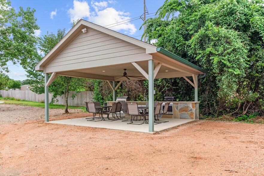 More Photos Of 4620 Kennedale New Hope Rd, Fort Worth Manufactured Housing Mobile Home Park For Sale