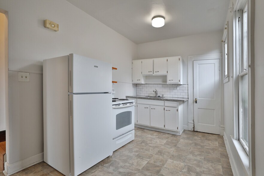 More Photos Of 51 Clark Pl, Columbus Multifamily For Sale