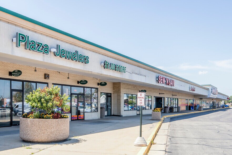 More Photos Of 3701 Durand Ave, Racine Freestanding For Lease