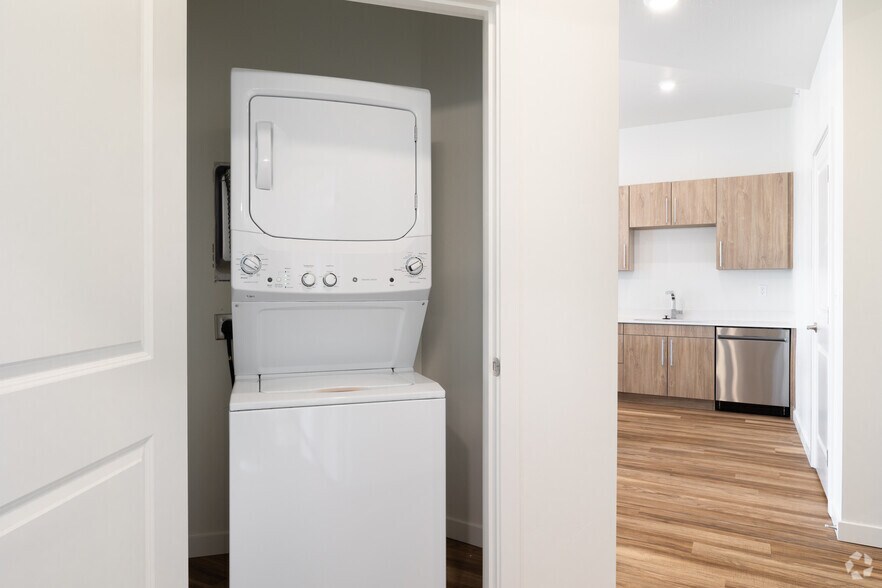 More Photos Of 1915 S Woodruff Ave, Idaho Falls Multifamily For Sale