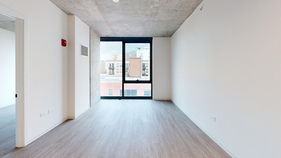 More Photos Of 1717 S Michigan Ave, Chicago Apartments For Lease