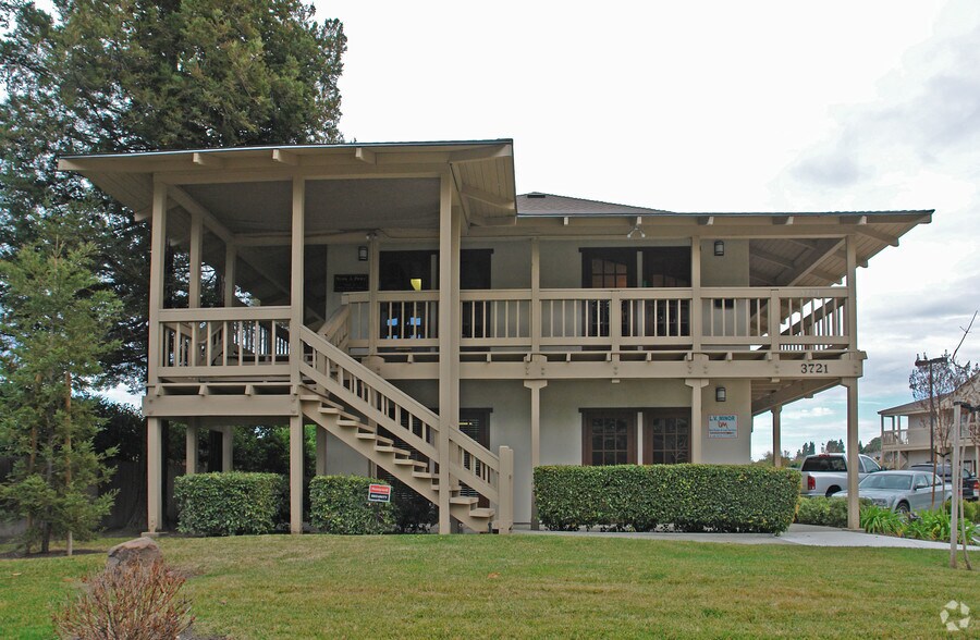 More Photos Of 3731 Sunset Ln, Antioch Unknown For Lease