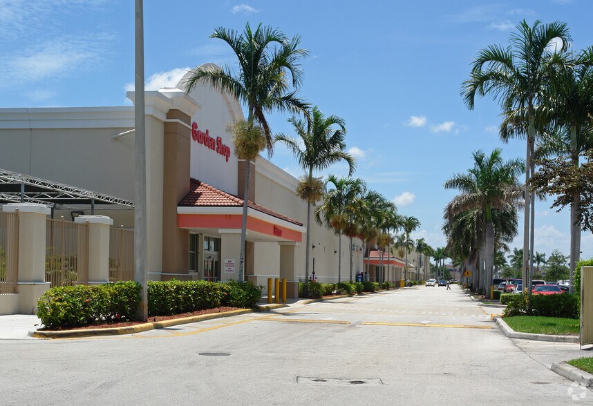More Photos Of 4346-4370 Okeechobee Blvd, West Palm Beach Storefront For Sale