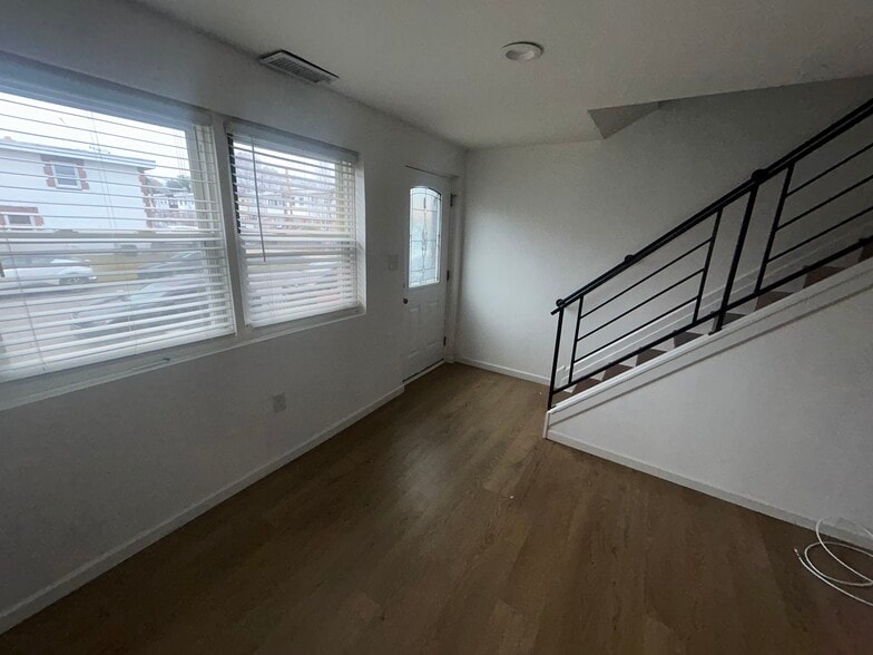 More Photos Of 4655 Benson St, Philadelphia Apartments For Sale
