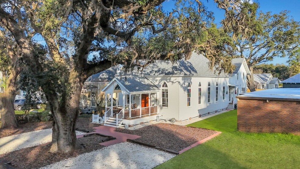 More Photos Of 2716 Mechanics Ave, Savannah Religious Facility For Sale