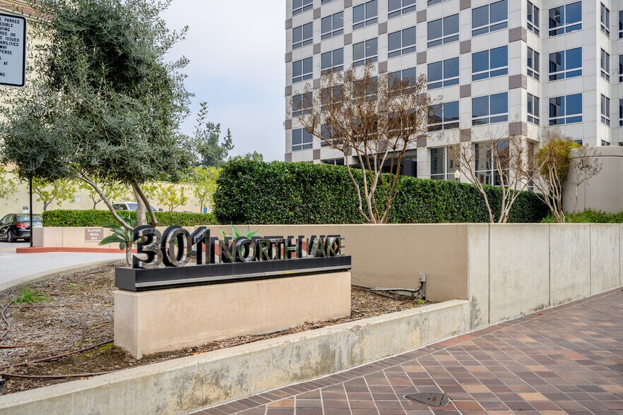 More Photos Of 301 N Lake Ave, Pasadena Office For Lease