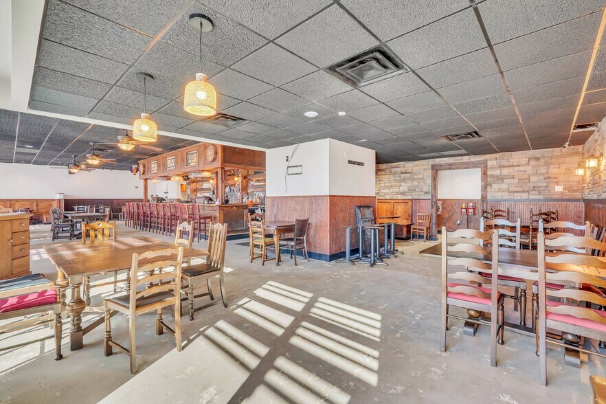 More Photos Of 110 Towne Center Dr, Pooler Restaurant For Sale