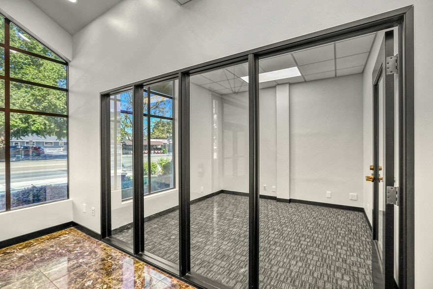 More Photos Of 588 San Ramon Valley Blvd, Danville Office Residential For Lease