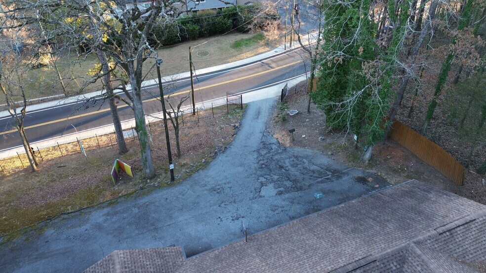 More Photos Of 2605 Campbellton Rd SW, Atlanta Daycare Center For Sale