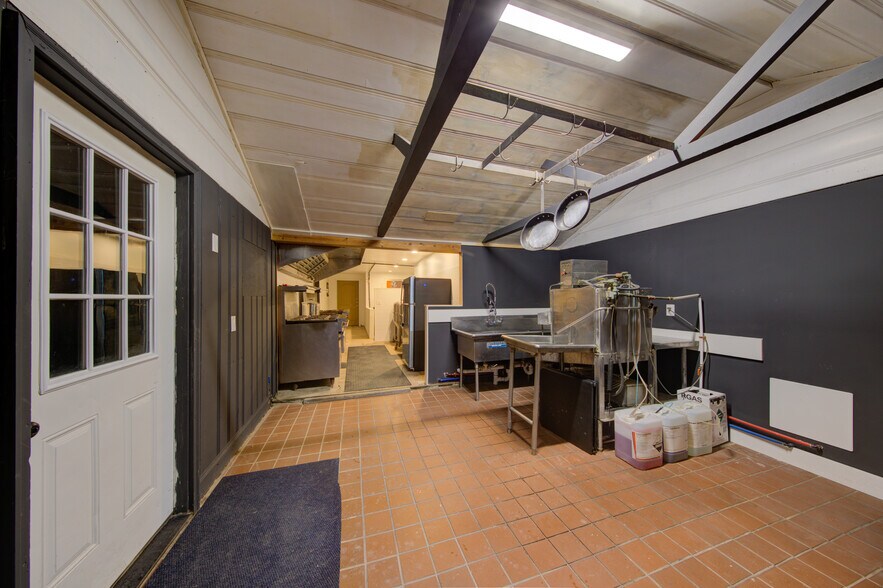 More Photos Of 2930 Rt 43, Averill Park Restaurant For Sale