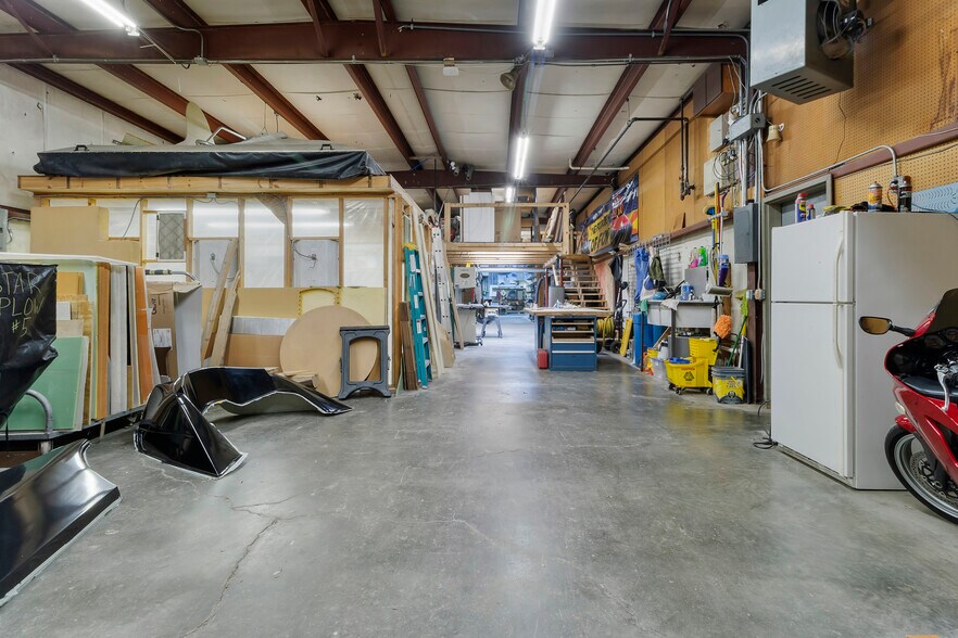 More Photos Of 4801 Van Cleave St, Indianapolis Warehouse For Sale