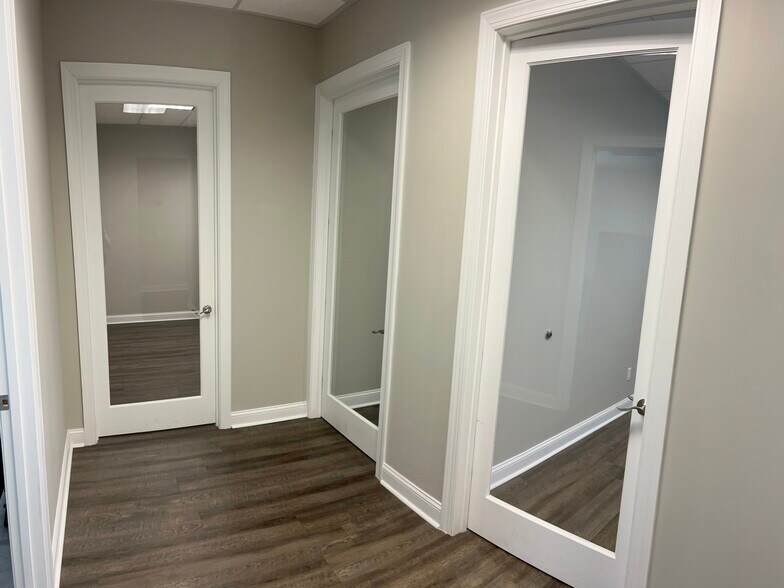More Photos Of 1124 Park West Blvd, Mount Pleasant Office For Sale