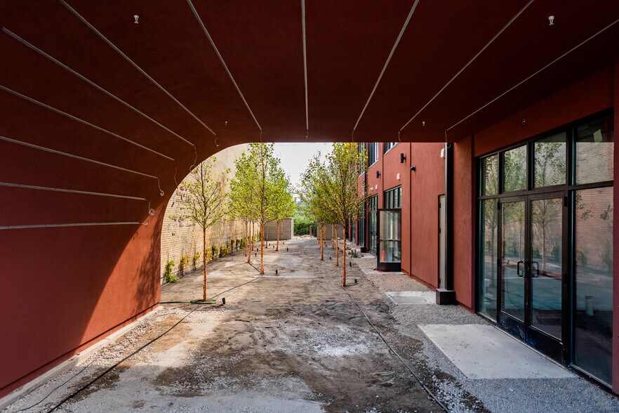 More Photos Of 2150 Bagley St, Detroit Storefront Retail Residential For Lease