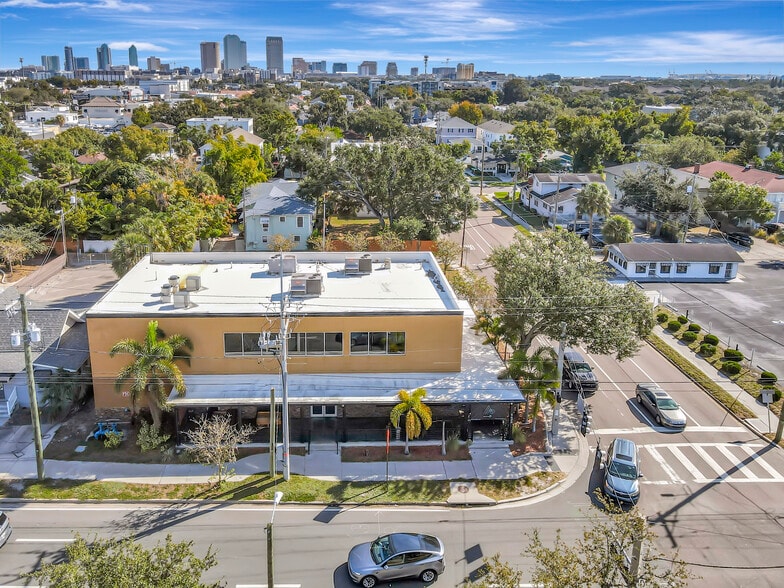 More Photos Of 122 S Howard Ave, Tampa Restaurant For Lease