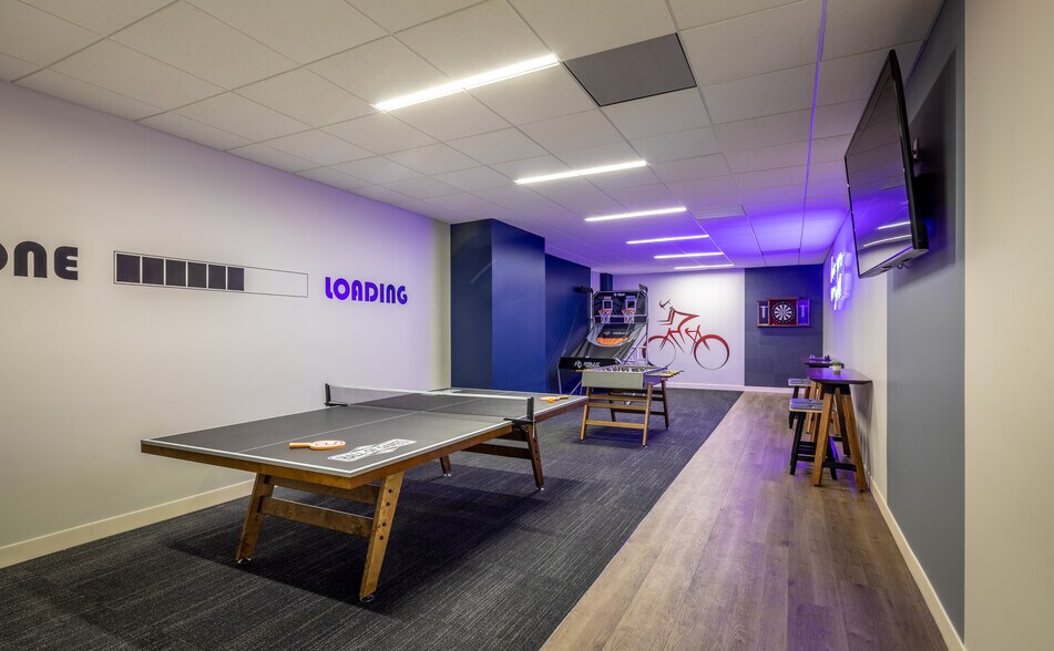 More Photos Of 1233 West Loop S, Houston Unknown For Lease