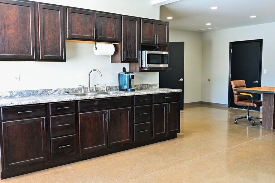 More Photos Of 23367 US 23, Circleville Industrial For Lease