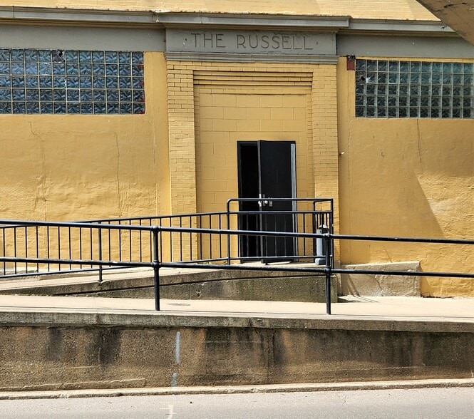 More Photos Of 203-205 W Pike St, Covington Storefront Retail Residential For Lease
